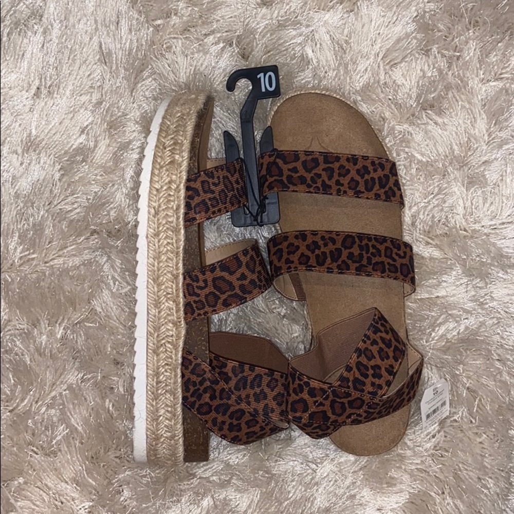 BRAND NEW platform sandals